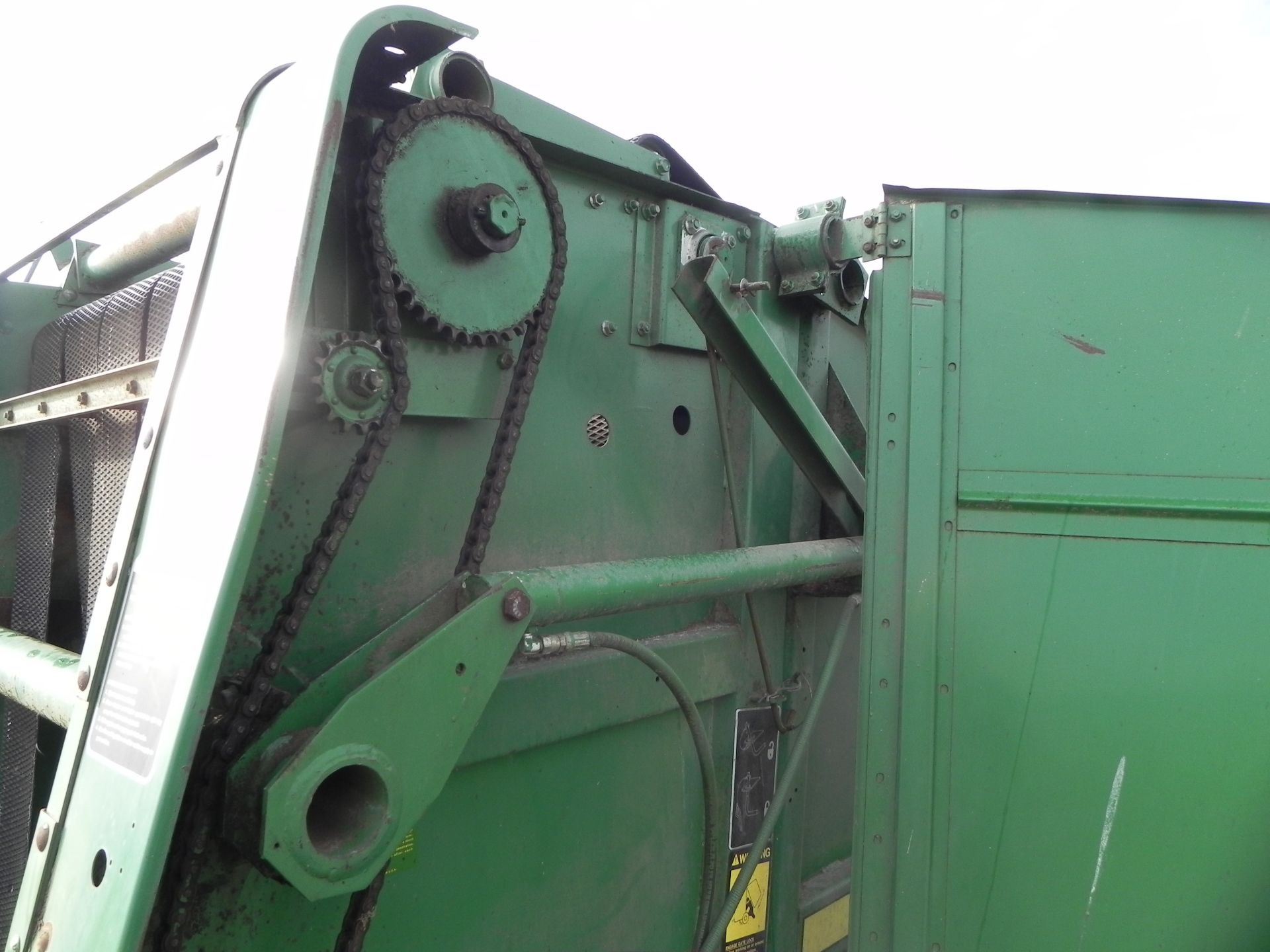 John Deere 330 Round Baler - Image 9 of 16