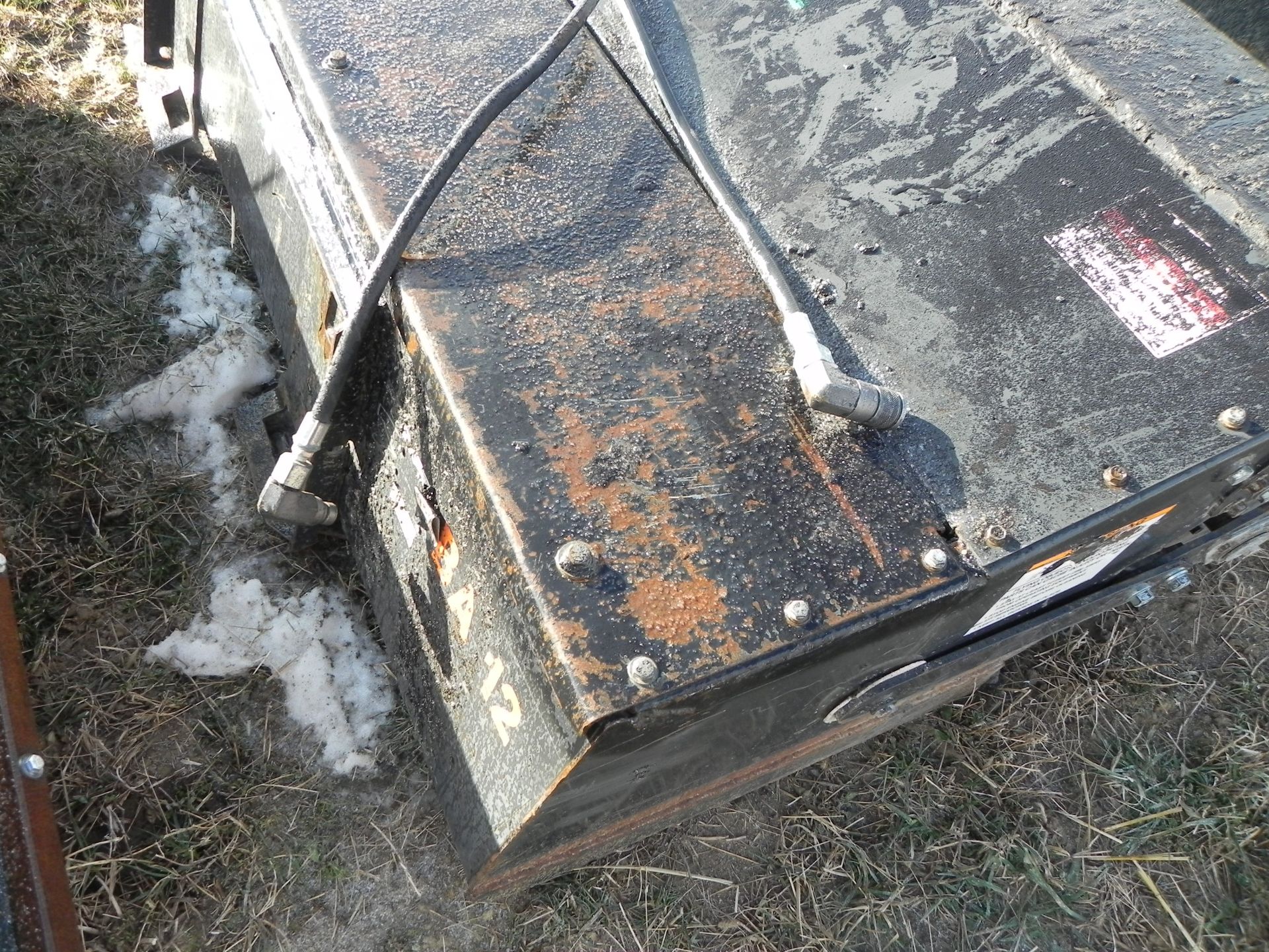 2020 Bobcat 84 Sweeper Bucket Broom - Image 7 of 11
