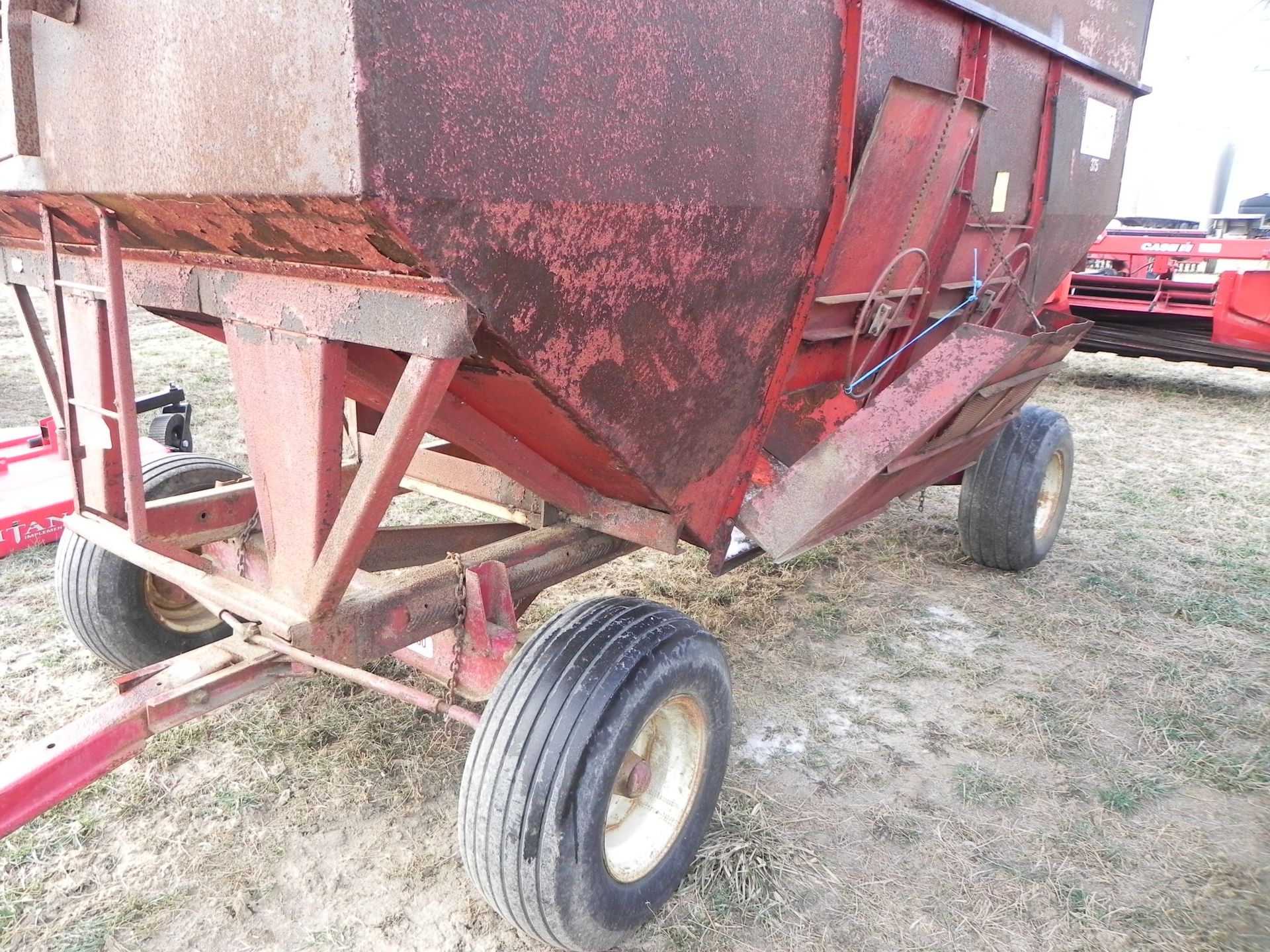 McCurdy 375 Bin Wagon - Image 11 of 14