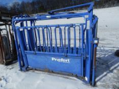 Priefert S04 Squeeze Chute