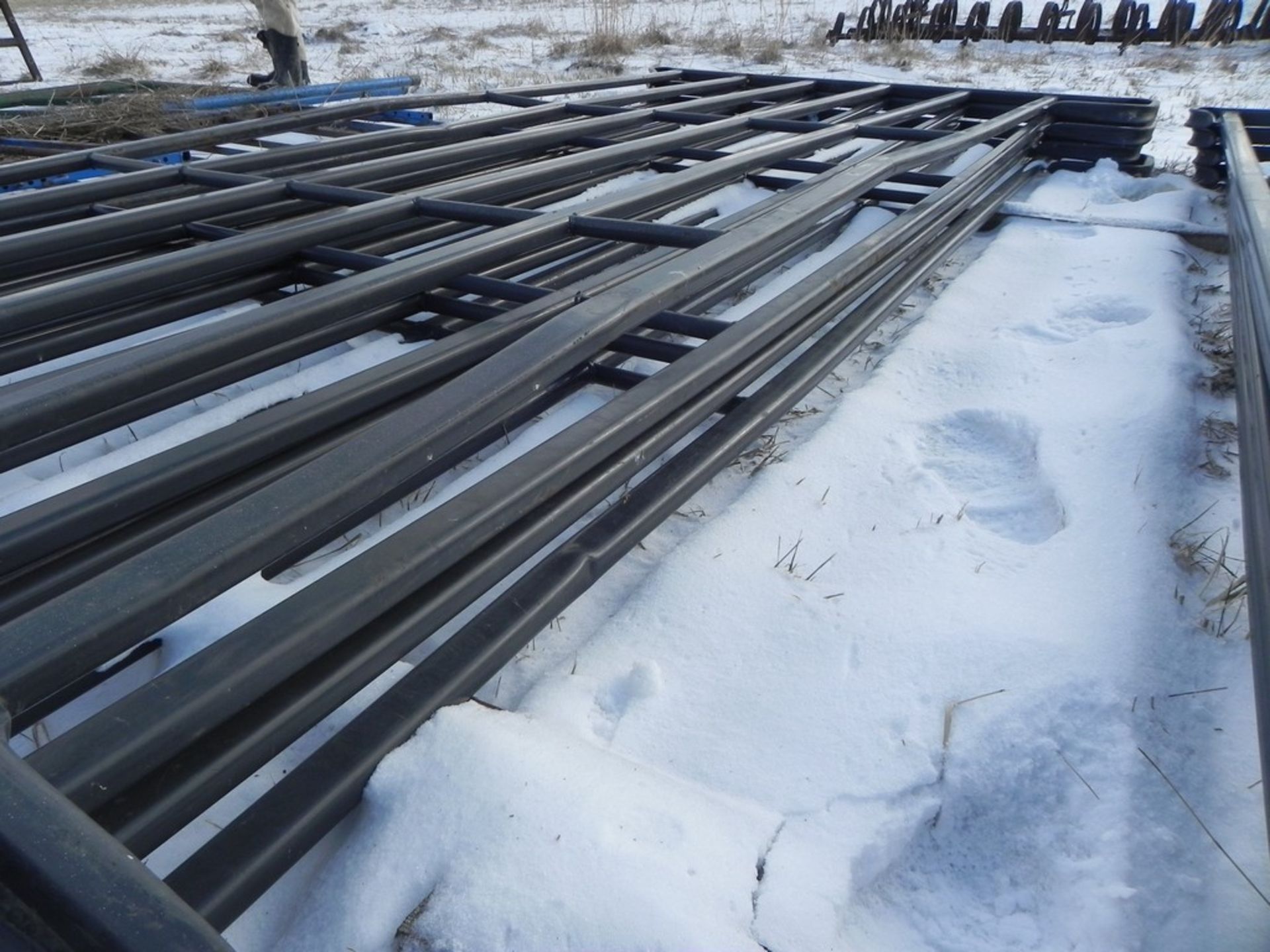 Corral Panels - Image 4 of 8