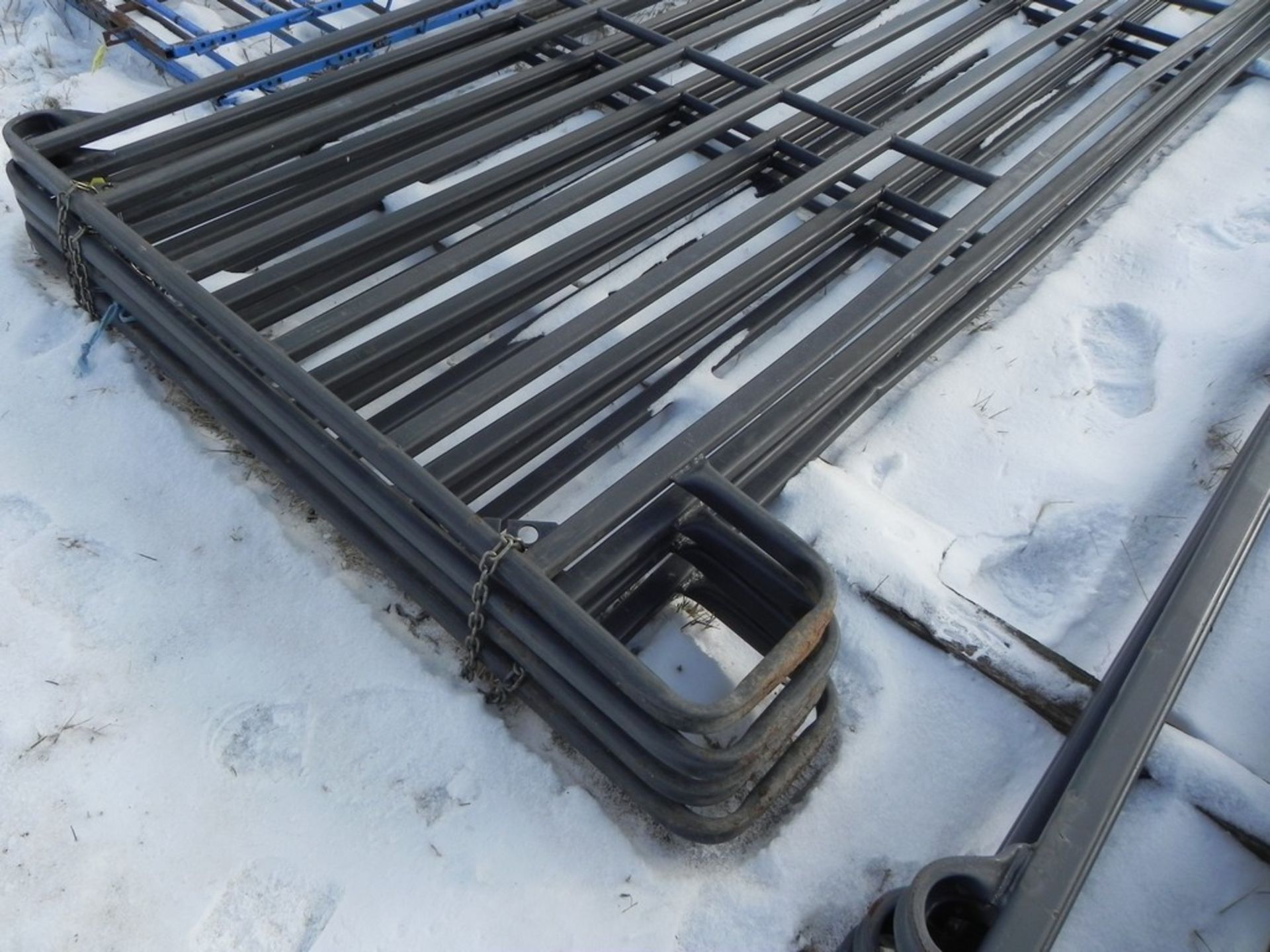 Corral Panels - Image 3 of 8