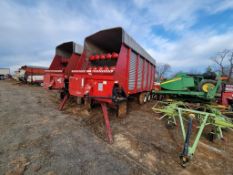 Miller Pro 5300 Forage Wagon