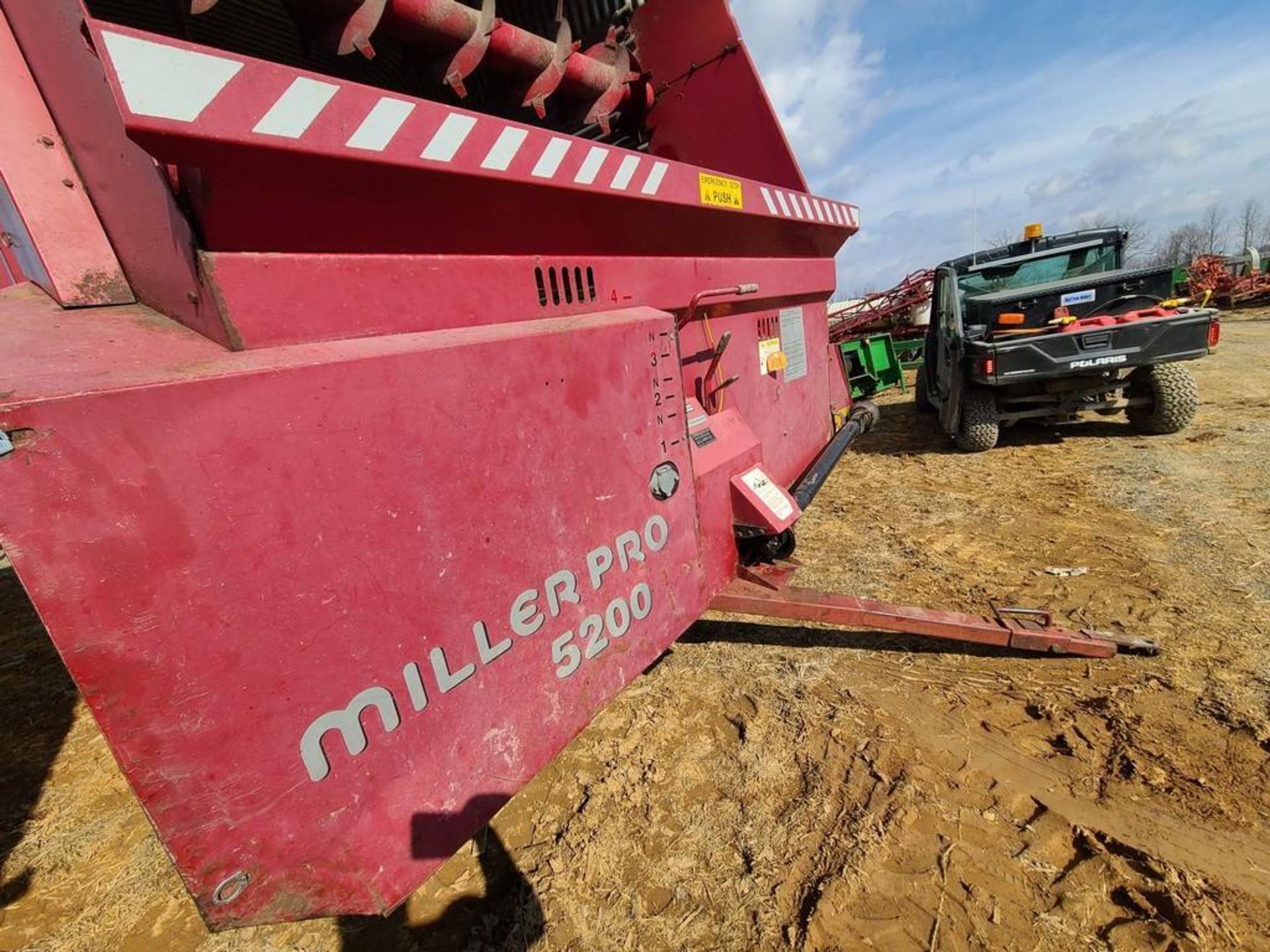 Miller Pro 5200 Forage Wagon - Image 4 of 33