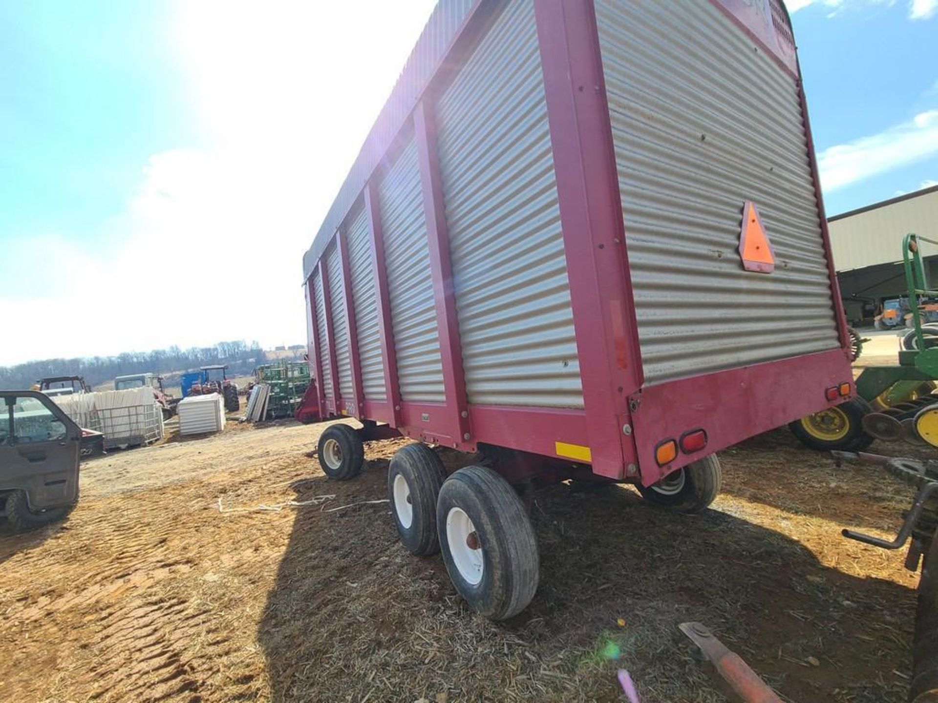 Miller Pro 5200 Forage Wagon - Image 18 of 33