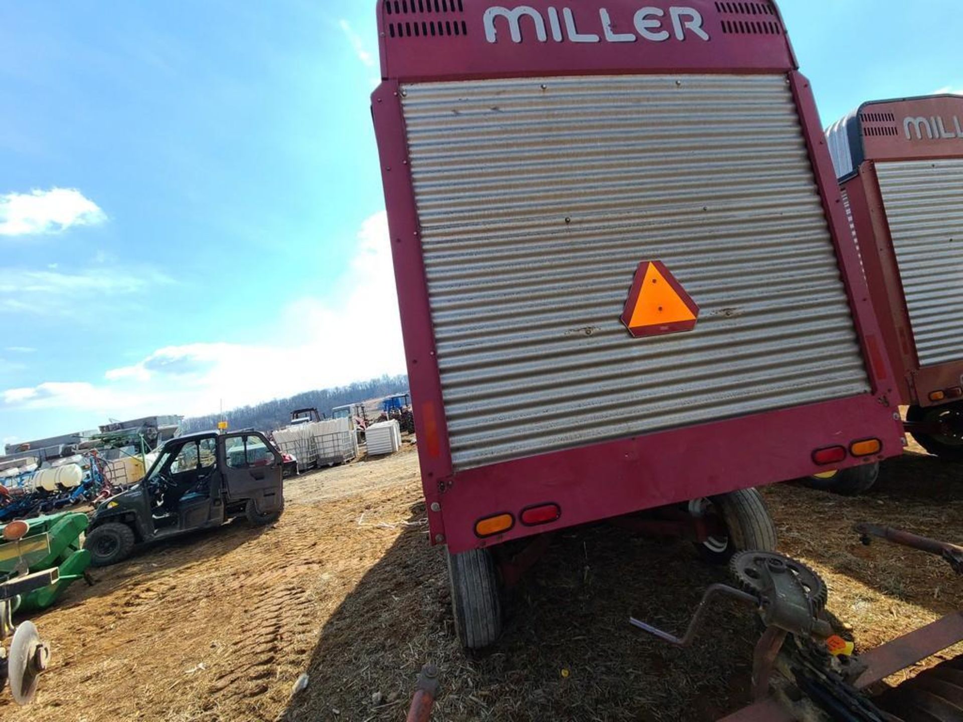Miller Pro 5200 Forage Wagon - Image 16 of 33
