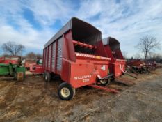 Miller Pro 5300 Forage Wagon