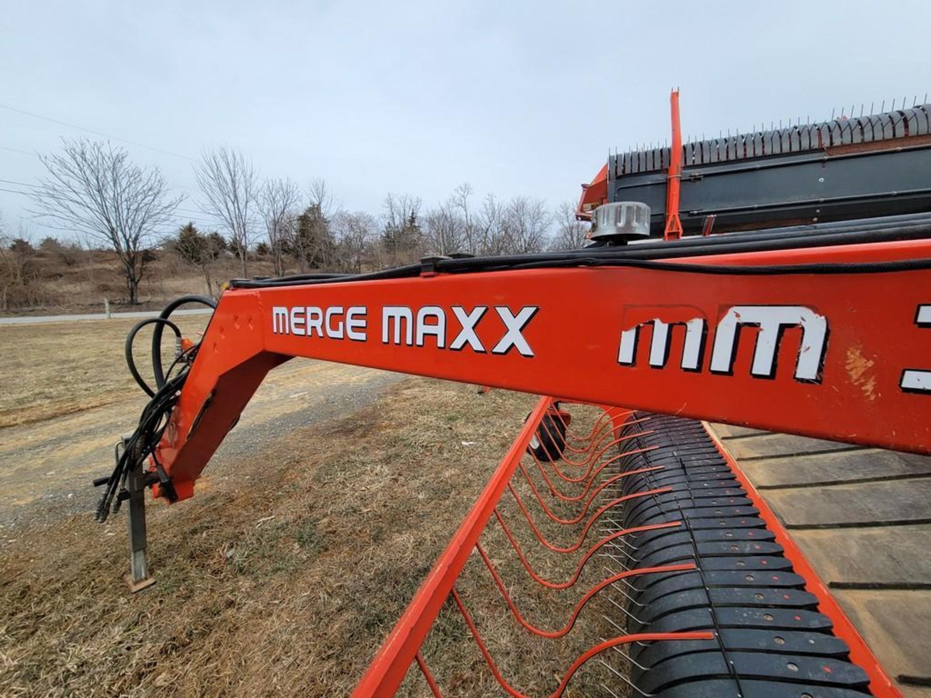 Kuhn MM300 Merger - Image 18 of 28