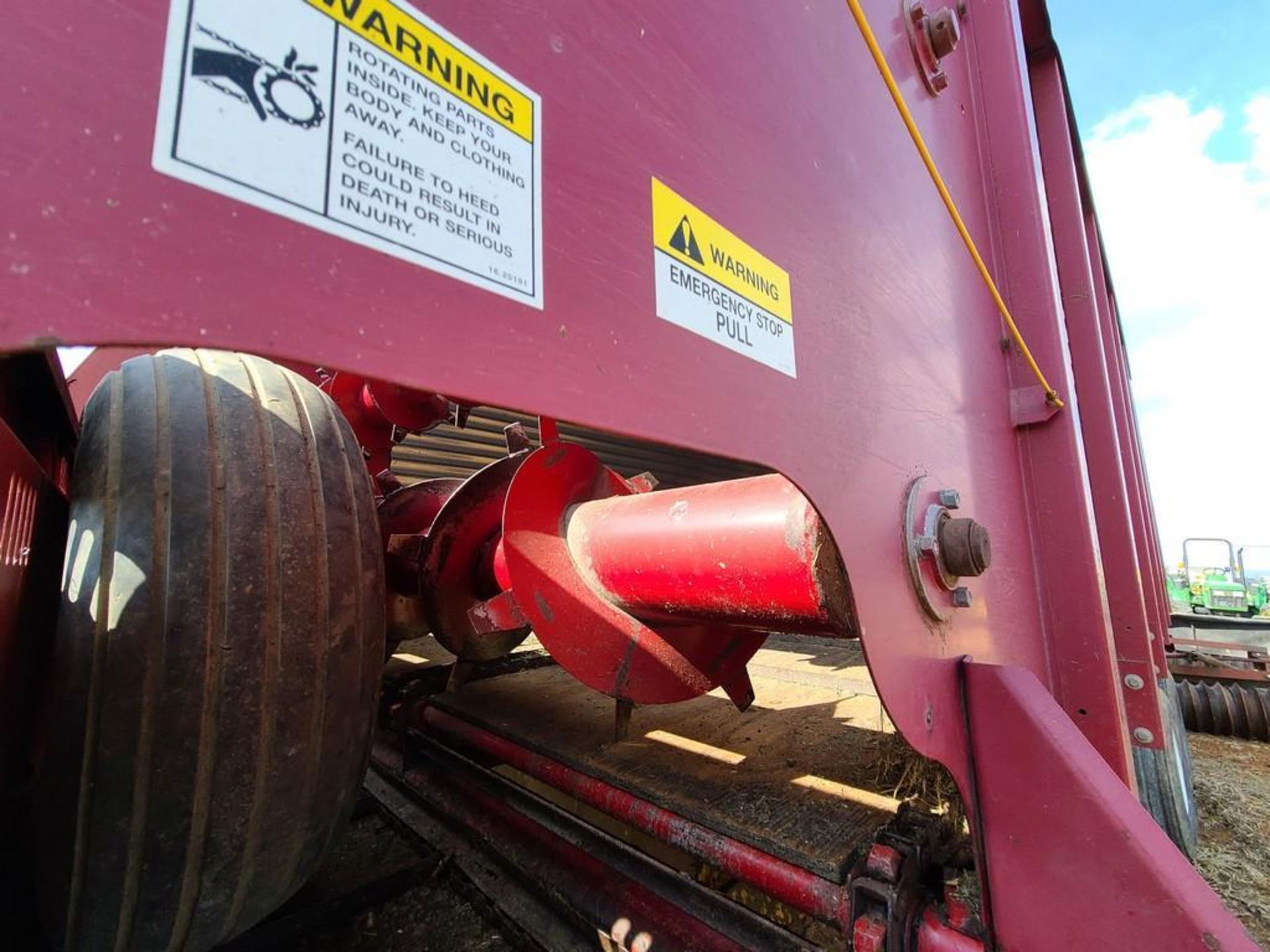 Miller Pro 5200 Forage Wagon - Image 28 of 33