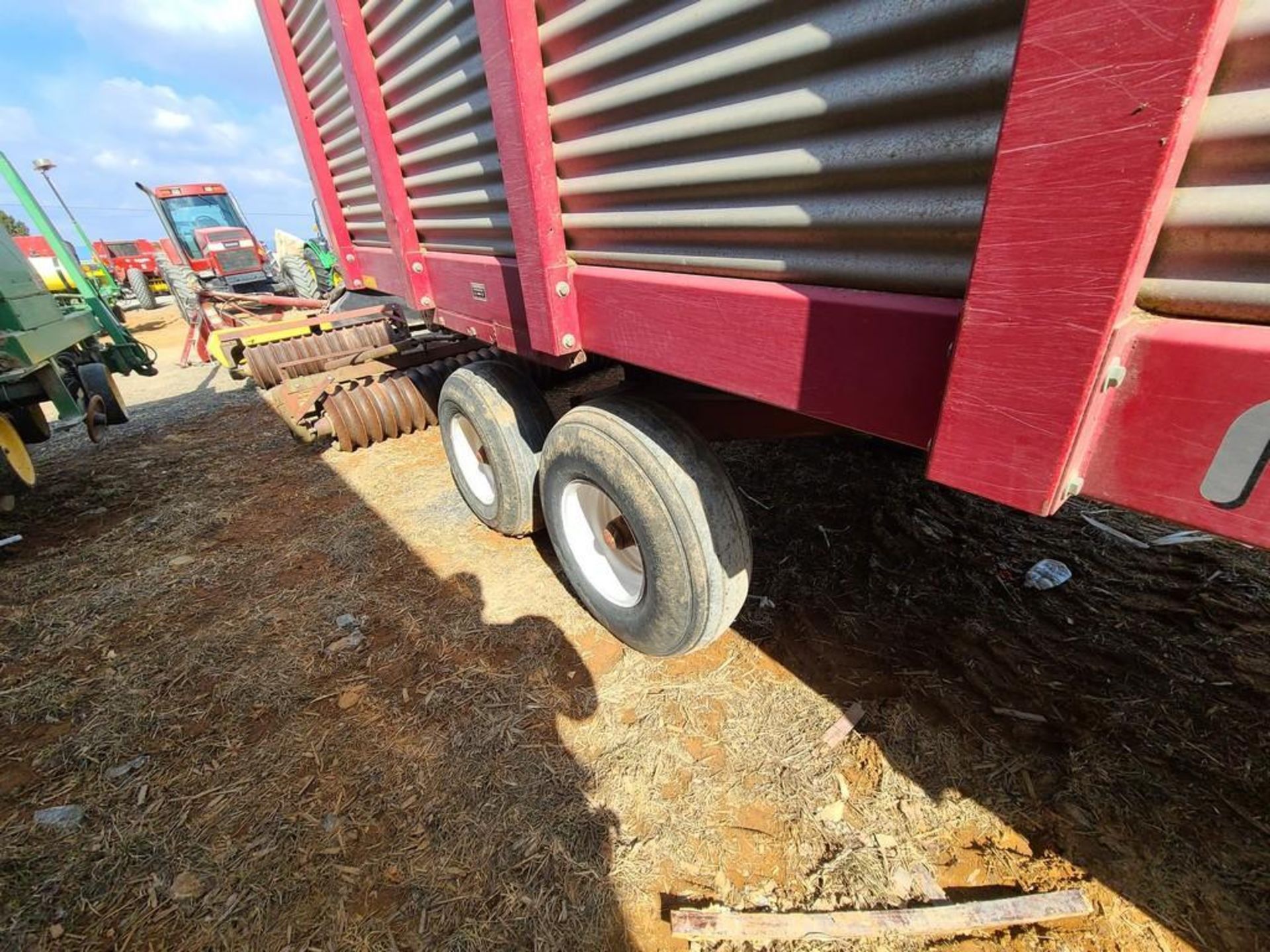 Miller Pro 5200 Forage Wagon - Image 11 of 33