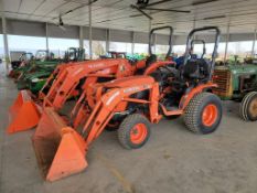 Kubota B2601 Compact Loader Tractor 'Ride & Drive'