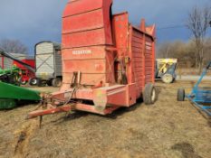 Hesston SH10 Stack Wagon