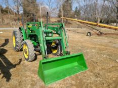 John Deere 5210 Loader Tractor 'Ride & Drive'