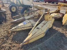 New Holland 824 Corn Head