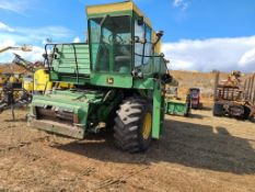 John Deere 7700 Combine
