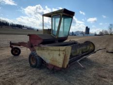 New Holland 1469 Self Propelled Haybine