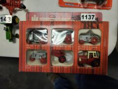 Ertl Tractor Set