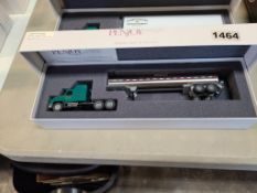 PenJoy Truck With Tank Trailer