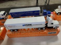 Winross Truck With Van Trailer