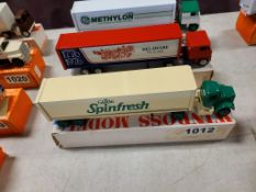 Winross Truck With Van Trailer