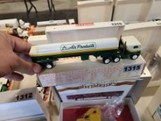 Winross Truck With Tank Trailer