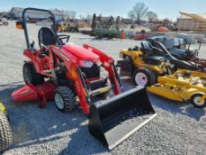Massey Ferguson GC1723 Compact Loader Tractor 'Ride & Drive'