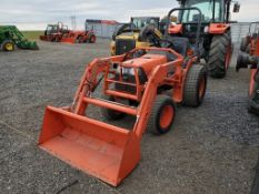 Kubota B7510 Compact Loader Tractor 'Ride & Drive'