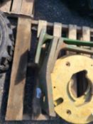 Weight Bracket