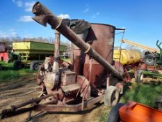 Gehl 65MX Grinder Mixer