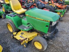 John Deere 425 Garden Tractor 'Runs & Operates'