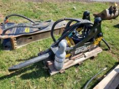 2015 JCB HM380 Backhoe Hammer New