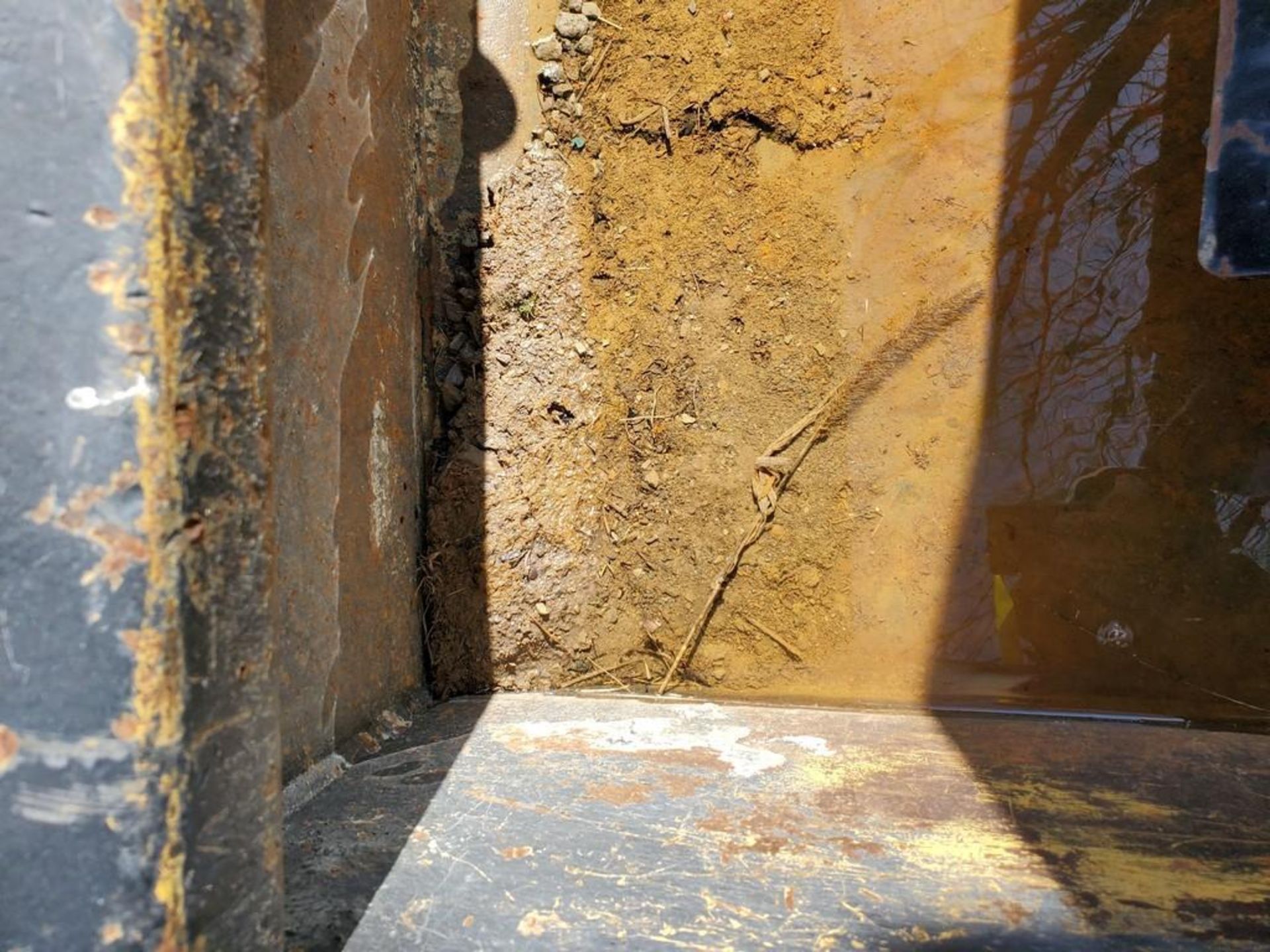 Skid Steer Bucket - Image 3 of 10