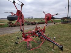 New Holland 163H Tedder