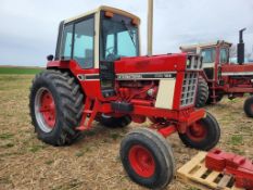 1978 International Hydro 186 Cab Tractor