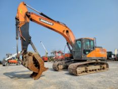 Doosan DL225LC-5 Excavator 'Runs & Operates'