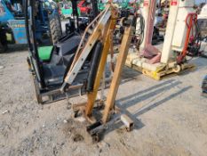 Engine Crane