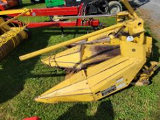 New Holland 824 Corn Head