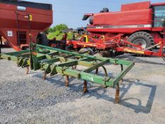 John Deere 100 Chisel Plow