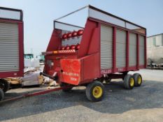 Miller Pro 5200 Forage Wagon