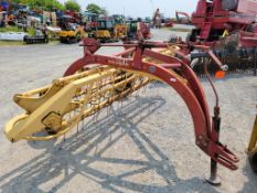 New Holland 256 Rake