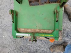 John Deere Quick Hitch