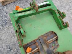 John Deere Quick Hitch