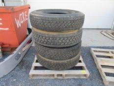 285/75R24.5 Tires