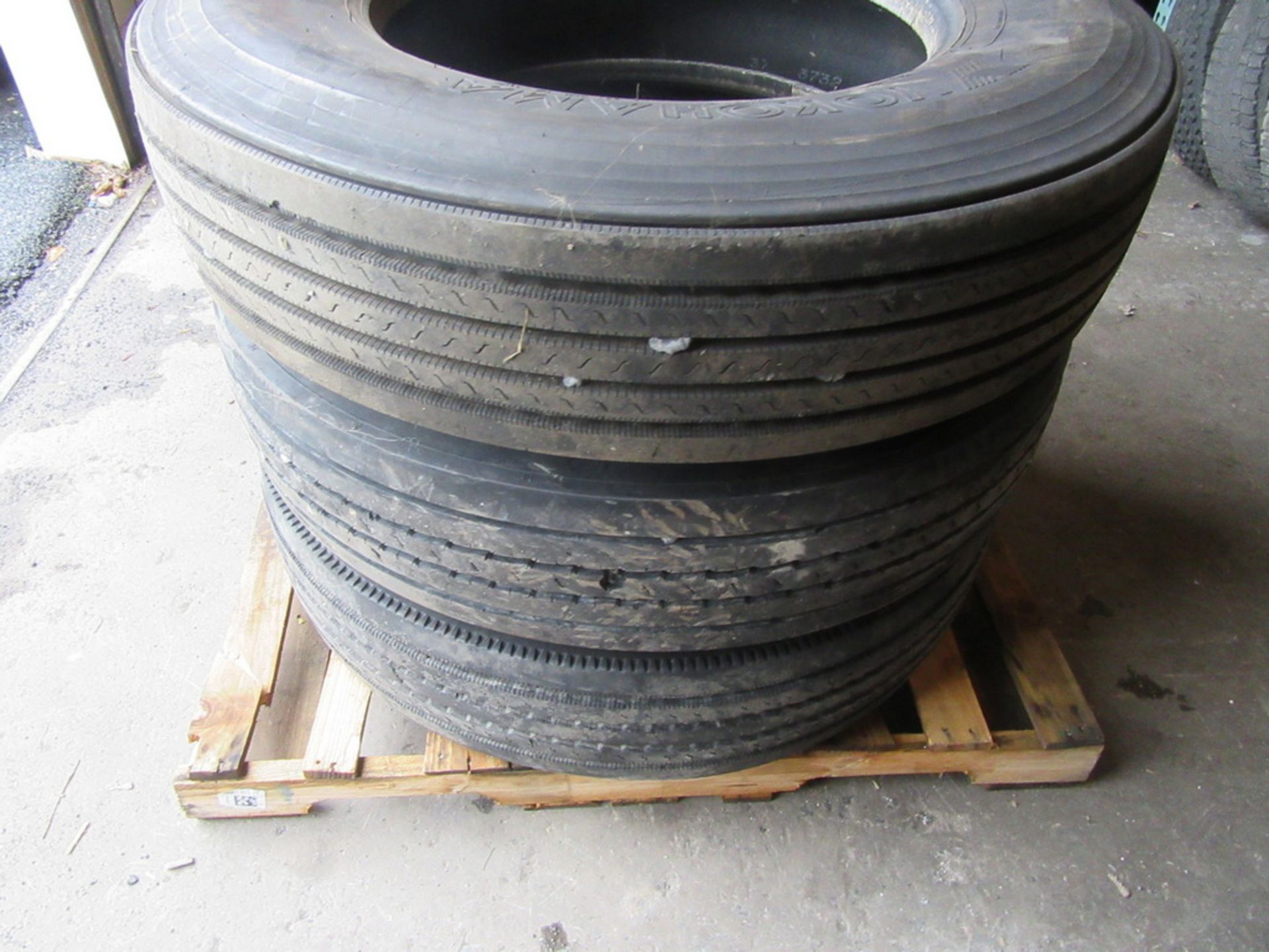 Goodyear, Michelin, Yokohama 11R24.5 Tires - Image 25 of 26