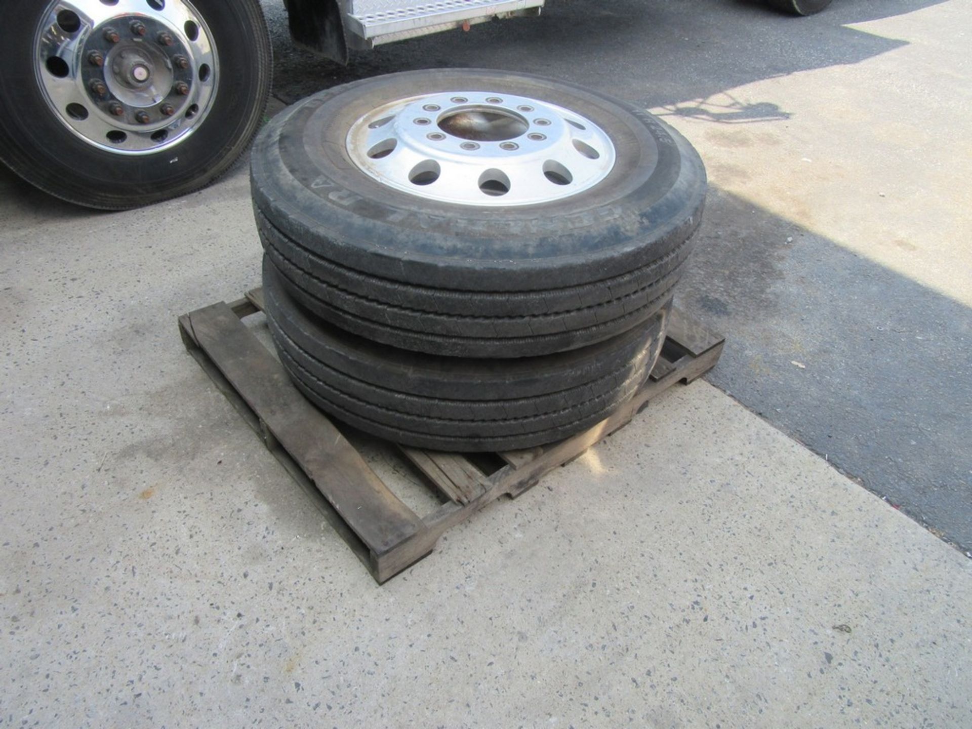 General 11R24.5 Tires on rims - Image 13 of 16