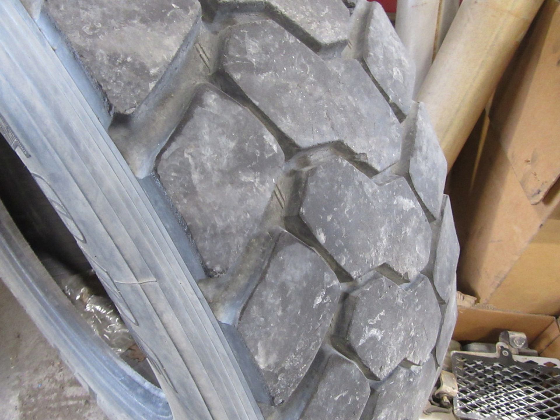 2007 Bridgestone L320, 11R24.5 Tires - Image 11 of 15