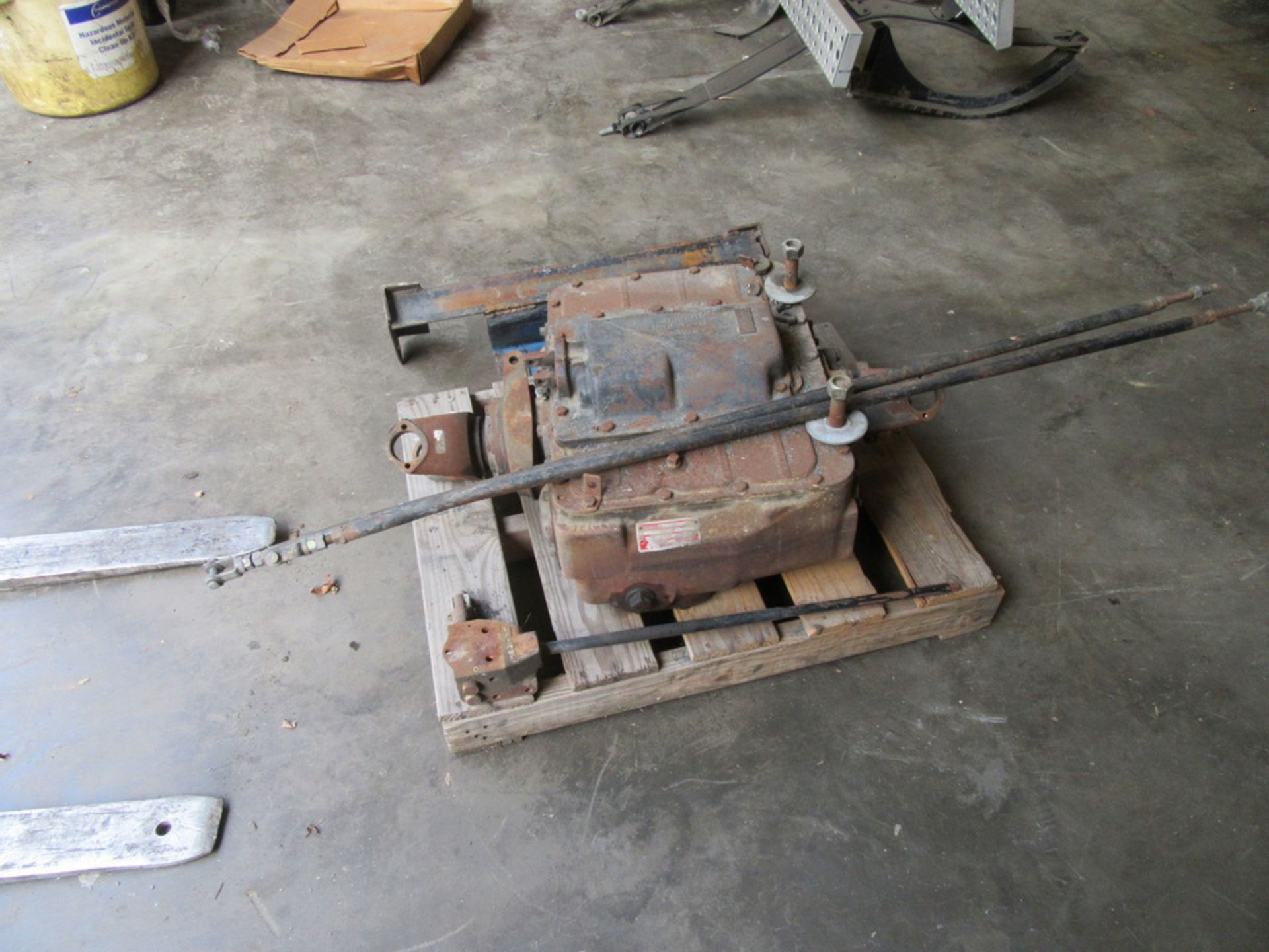 Spicer AMO1750-4spd aux. transmission - Image 2 of 8