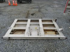 Tail gate