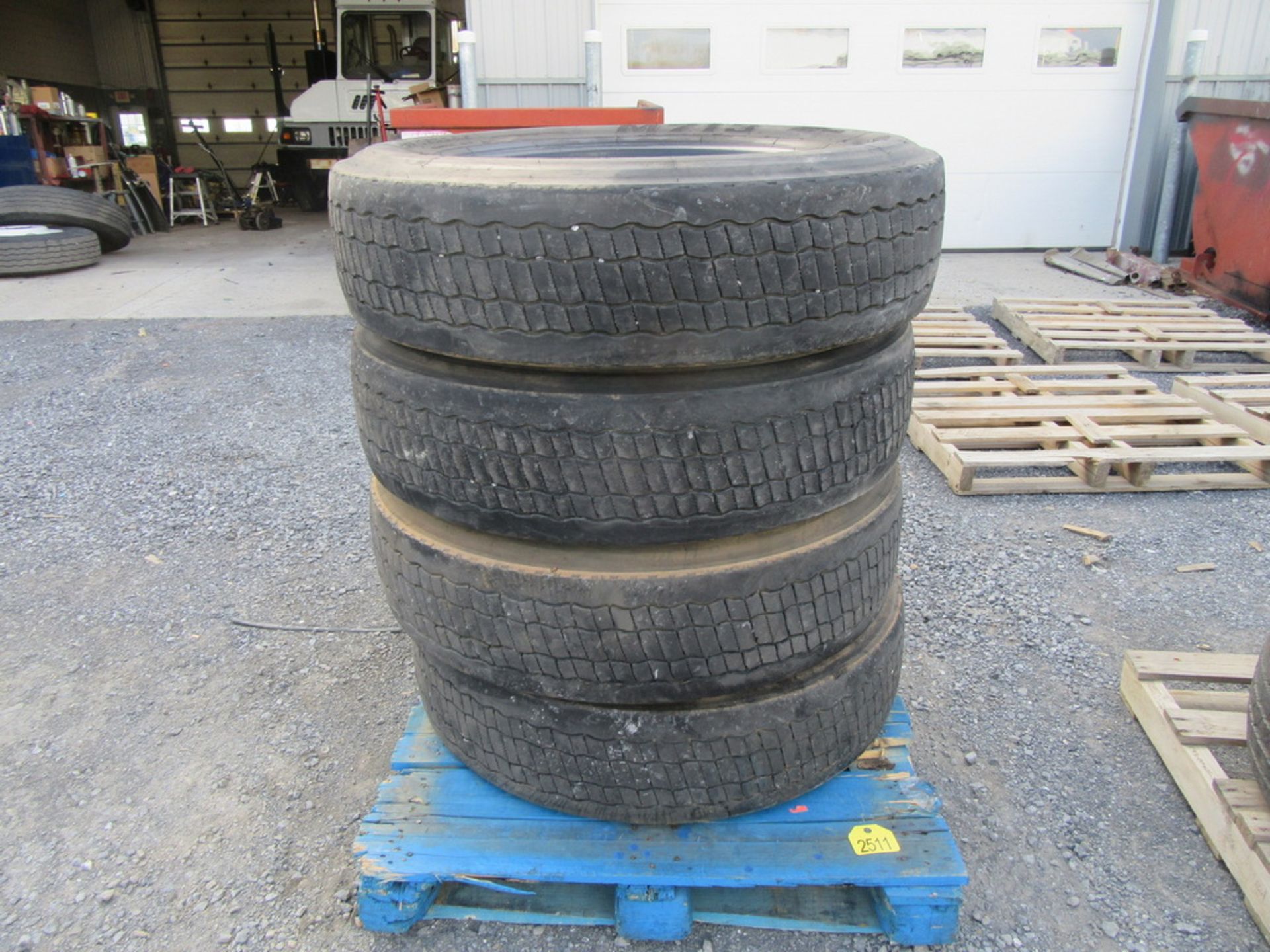 2022 Bridgestone M 713, 285/75R24.5 Tires - Image 16 of 19