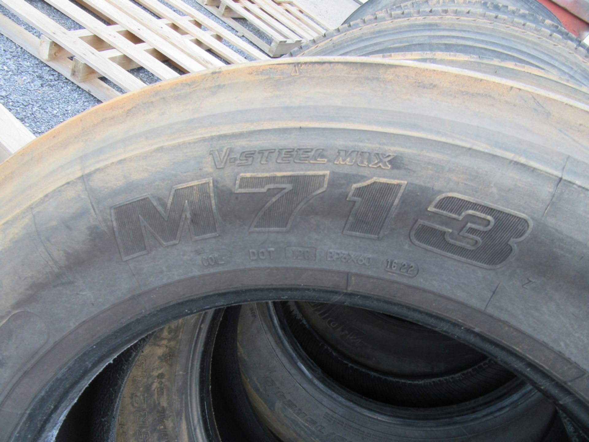 2022 Bridgestone M 713, 285/75R24.5 Tires - Image 3 of 19